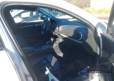 2016 Audi A3 2.0T Premium z USA, uszkodzony, nr VIN WAUB8GFF0G1108660